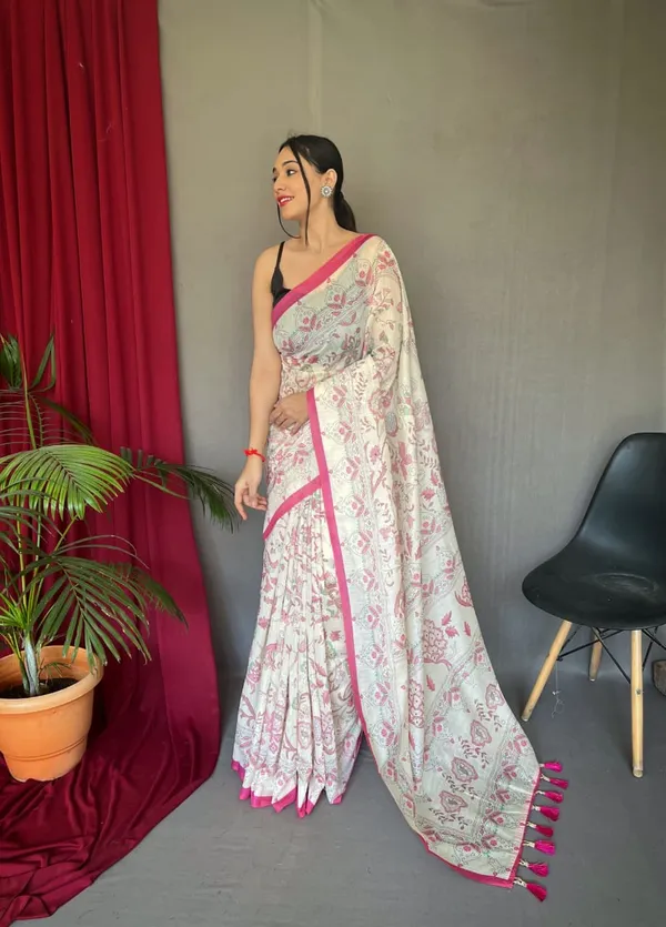 Traditional_Look_with_Modern_Elegance_|_Ideal_Gift_Choice_for_Women_|_Perfect_for_Daily_Wear