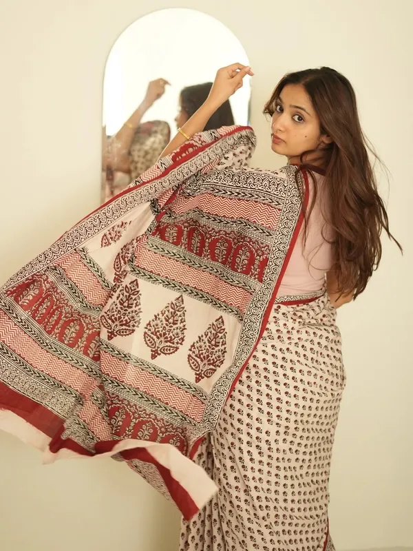 Soft_Bloom_linen_cotton_saree_|_Linen_Aura_Elegance