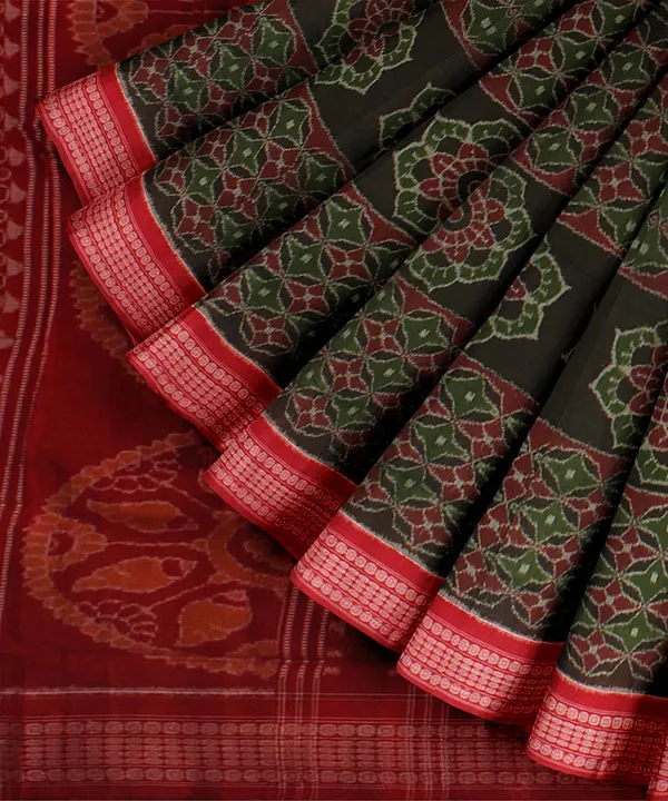 Luxury_Jacquard_Saree_with_Rich_Cultural_Charm
