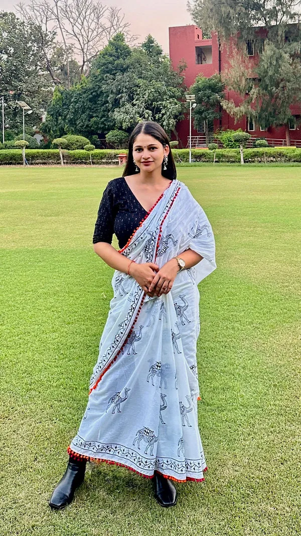 Elegant_Luxury_Jacquard_Saree_with_Soft_Feel