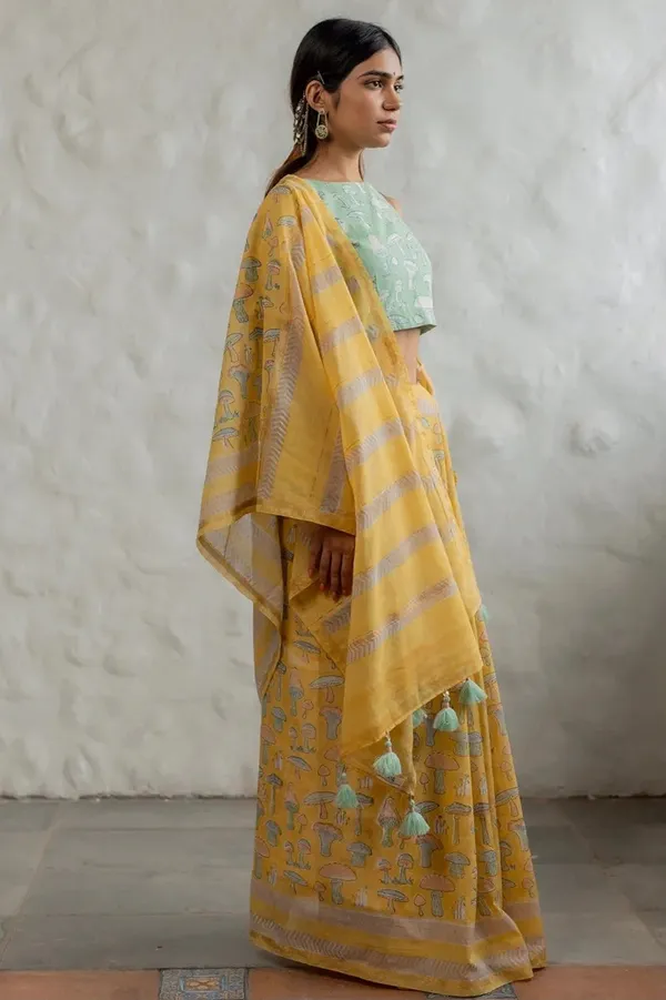 Luxury_Multicolor_Saree_with_Designer_Blouse_Piece