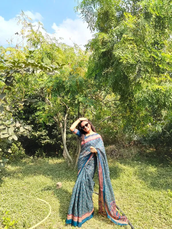 Soft_Bloom_linen_cotton_saree_|_Linen_Aura_Elegance