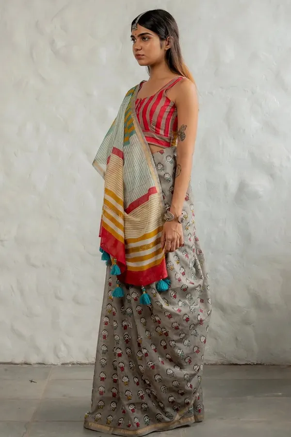 Designer_Rainbow_Saree_with_Contrast_Blouse