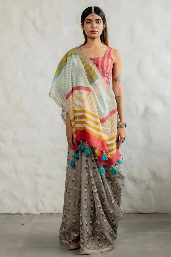 Designer_Rainbow_Saree_with_Contrast_Blouse