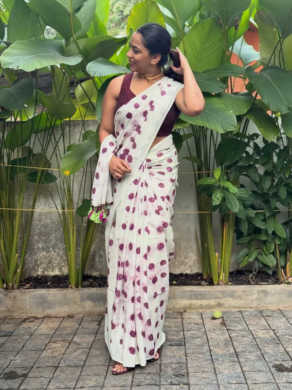 Soft_Bloom_linen_cotton_saree_|_Linen_Aura_Elegance