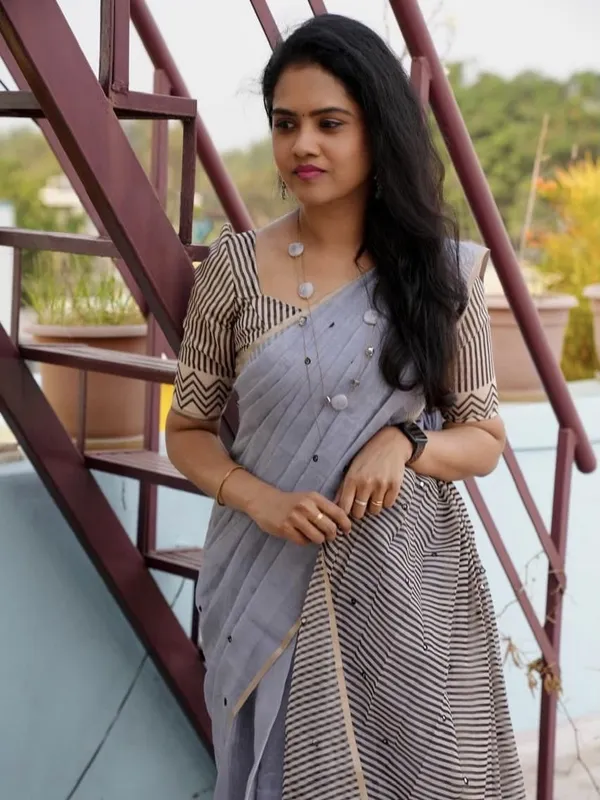Pure_Linen_Cotton_Saree_For_Women_|_premium_|_Running_Blouse_Piece
