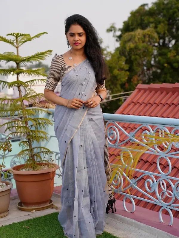 Pure_Linen_Cotton_Saree_For_Women_|_premium_|_Running_Blouse_Piece