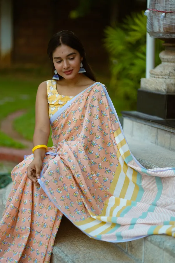 Casual_Wear_Multicolor_Saree_with_Matching_Blouse