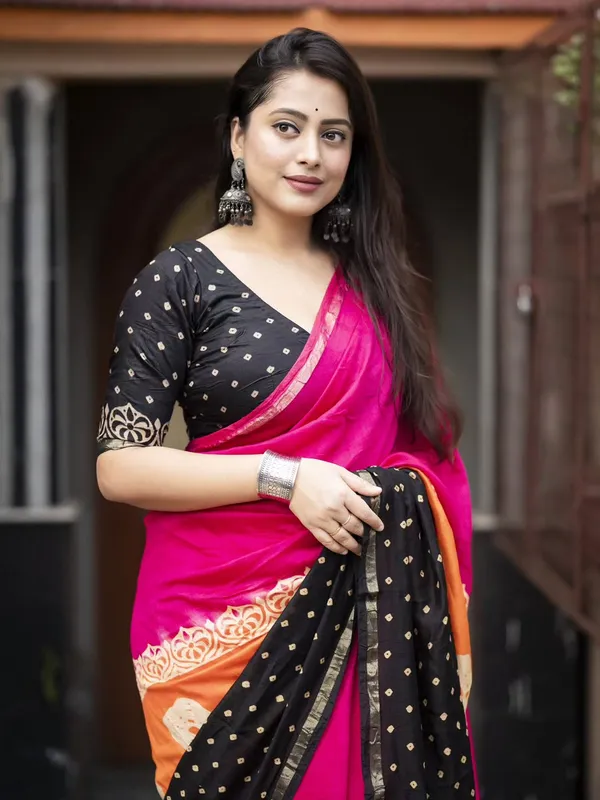 Soft_Bloom_linen_cotton_saree_|_Linen_Aura_Elegance