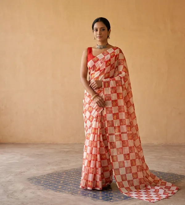 Traditional_Look_with_Modern_Elegance_|_Ideal_Gift_Choice_for_Women_|_Perfect_for_Daily_Wear