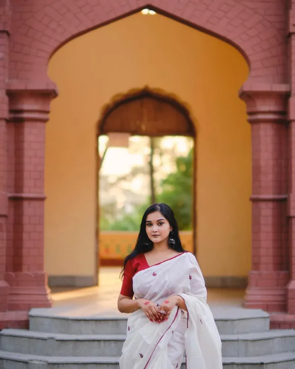 Soft_Bloom_linen_cotton_saree_|_Linen_Aura_Elegance