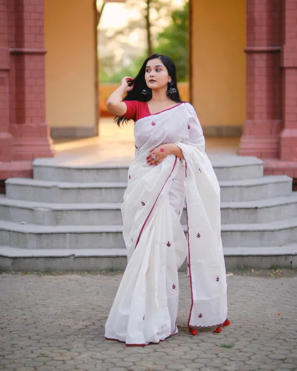 Soft_Bloom_linen_cotton_saree_|_Linen_Aura_Elegance