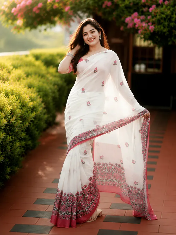Sunlit_Ivory_Bloom__|_____premium__linen_saree