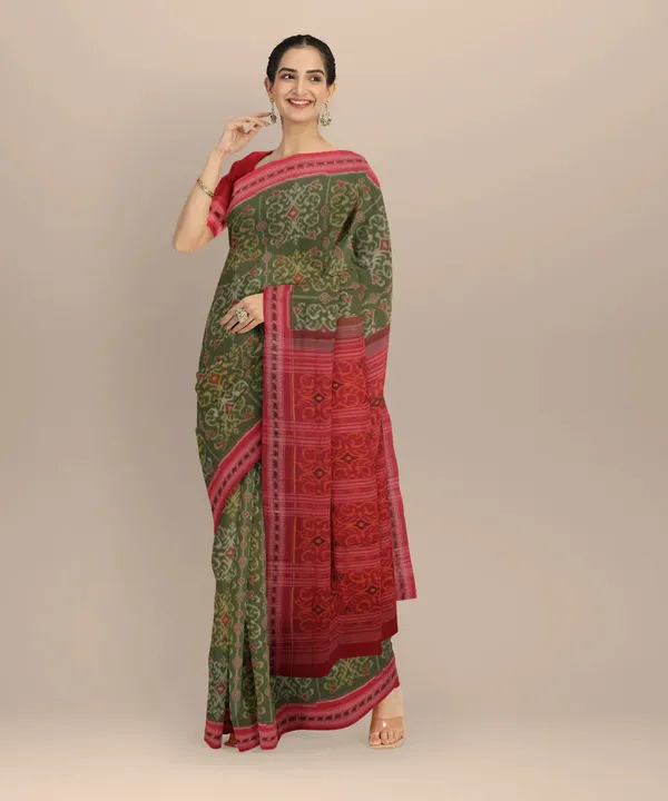 Luxury_Jacquard_Saree_with_Elegant_Border_Design