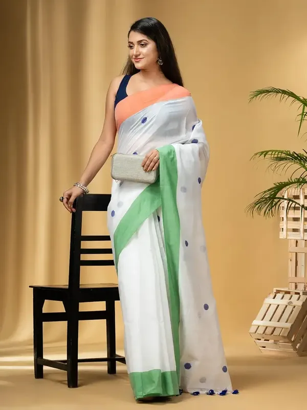 Premium_Jacquard_Saree_with_Graceful_Finish