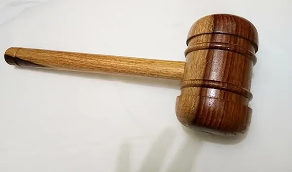 Brown_Dual_Color_High_Grade_Wooden_Bat_Mallet_For_Bat_Knocking