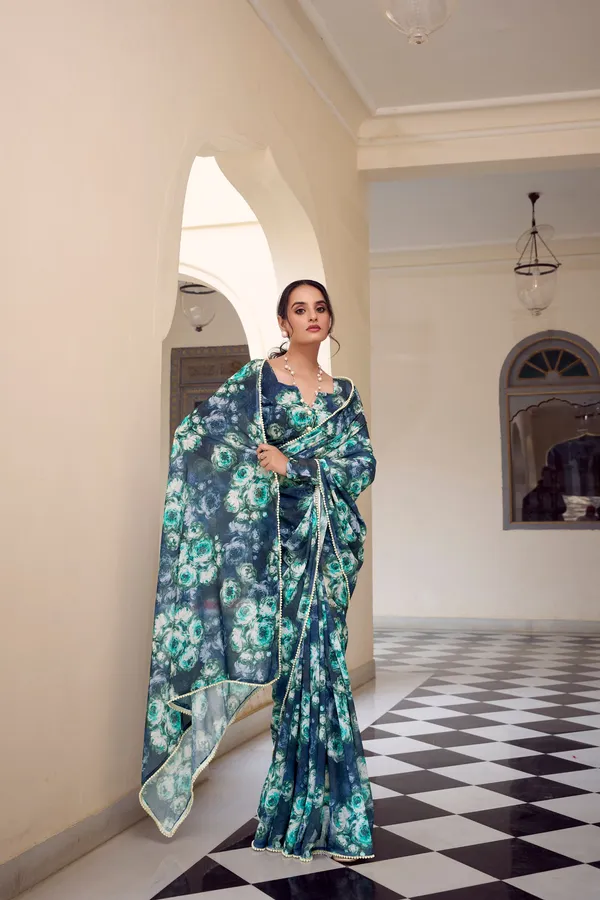 Drape_The_Beauty_Of_Marble_Print_With_A_Pearl-Perfect_Finish_Saree