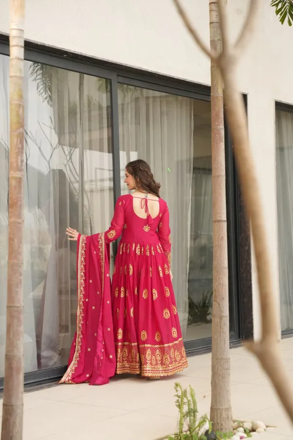 Pink_Silk_Gown_For_Women