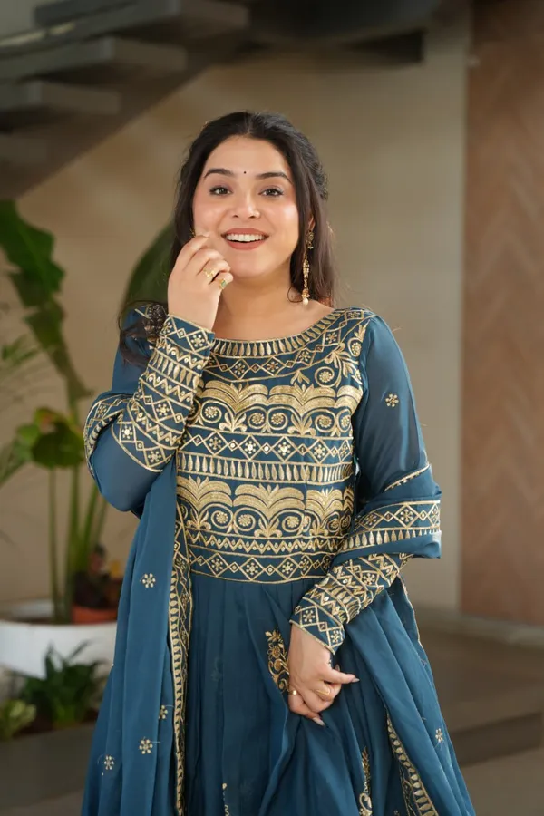 Blue_Chinnon_Gown_For_Women