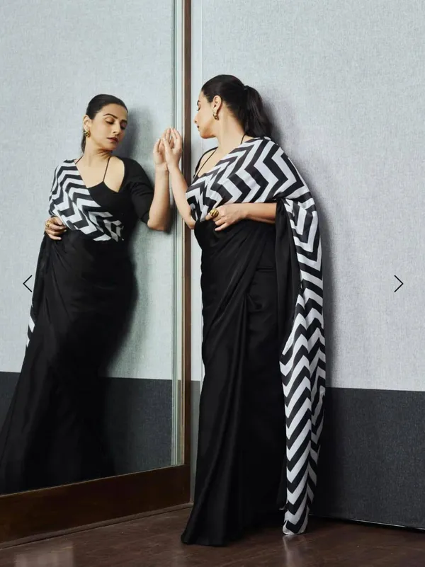Black_Original_Japan_Satin_Saree_For_Women