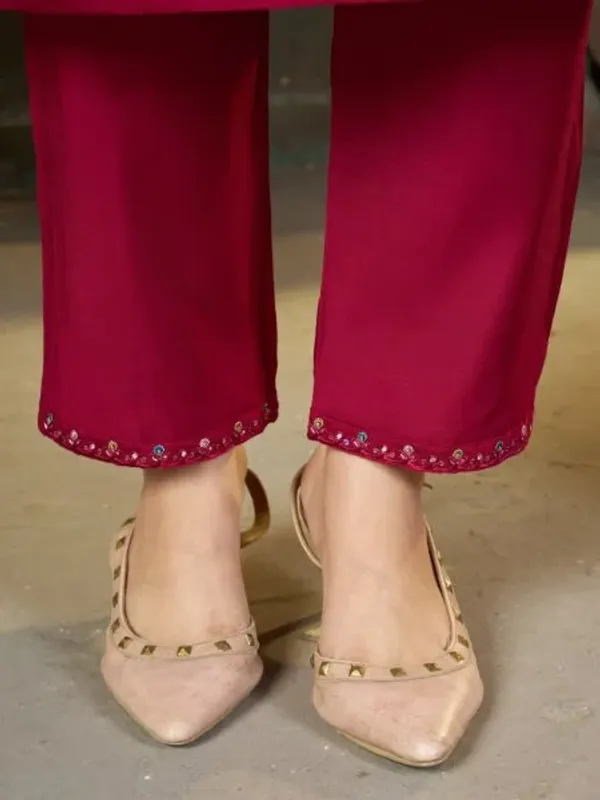 Alluring_Rani_Pink_Pure_Mal_Chanderi_Anarkali_Set_with_Floral_Hand_Work_Detailing