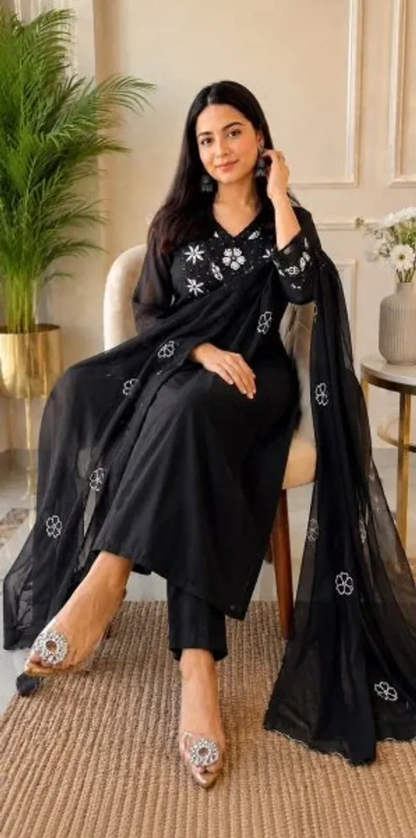 Black_Embroidered_Mal_Silk_Kurta_Set_with_Roman_Silk_Pants