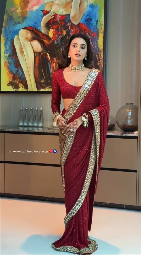 Georgette_Mirror_With_Embroidered_Beautiful_Saree