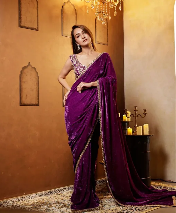 Heavy_Viscose_Velvet_Sequence_Party_Wear_Saree