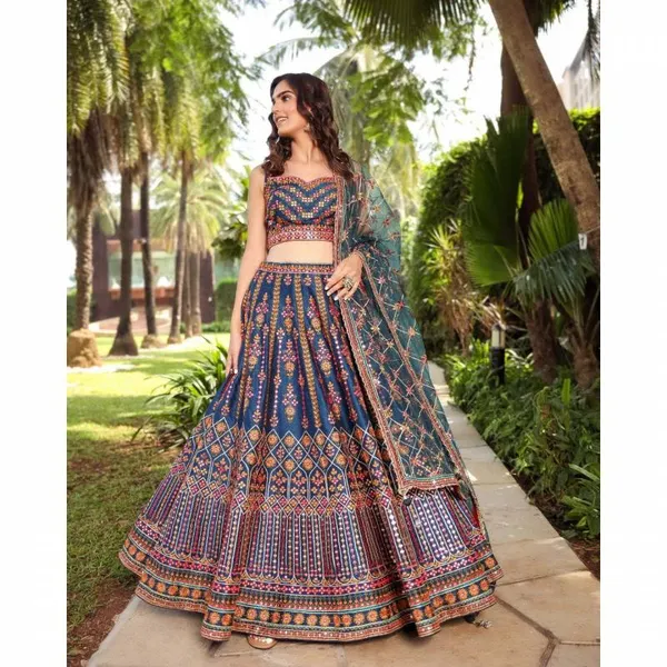 Designer_Embroidered_Chinon_Lehenga
