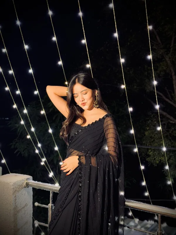 Georgette_Black_Beeds_Work_Party_Wear_Saree