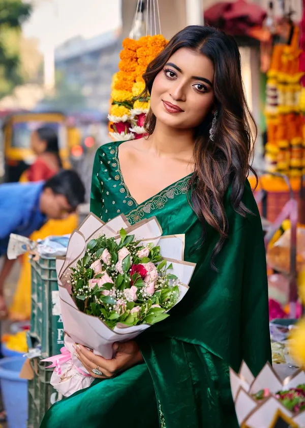 Malai_Silk_With_Embroidery_Work_Saree