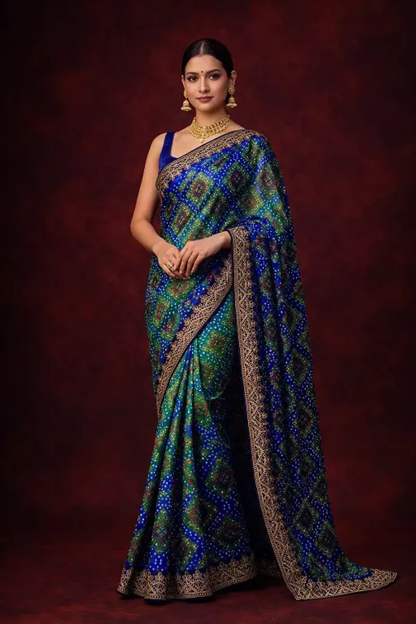 Chinon_Silk_Bandhani_Codding_Stylish_Saree