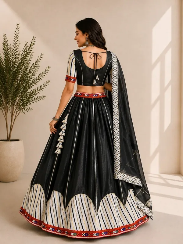 PREMIUM_GAMTHI_WORK_LEHENGA
