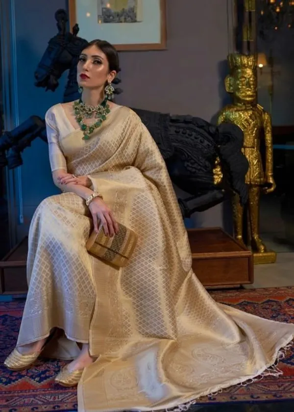 Beatiful_Party_Wear_Lichi_Silk_Saree_Collection