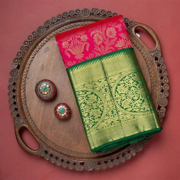 Lichi_Soft_Silk_Festival_Wear_Rich_Pallu_Saree