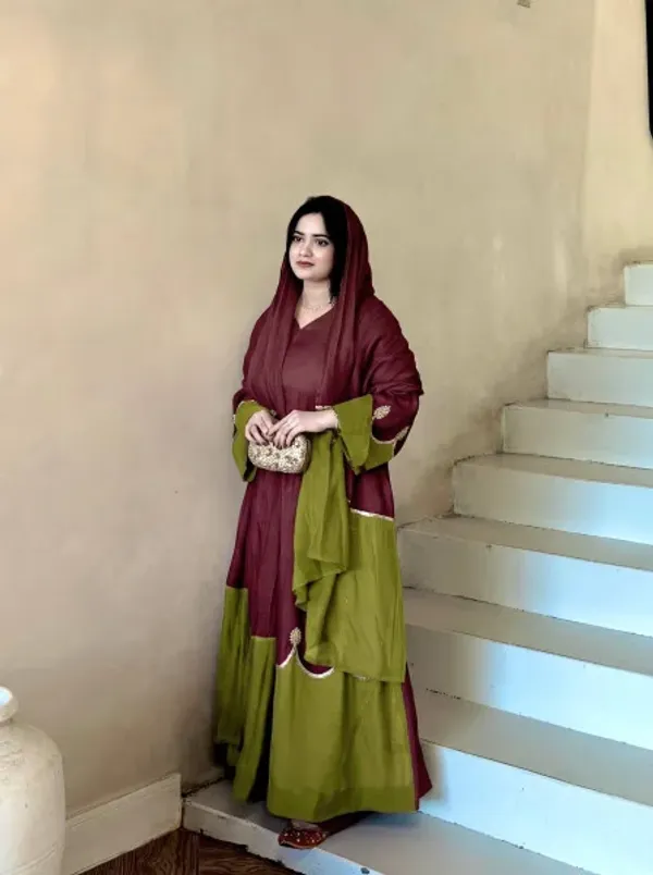 Splendid_Maroon_Party_Wear_Satin_Rayon_Kaftan_Set_with_Fancy_Bell_Sleeves_for_Festival