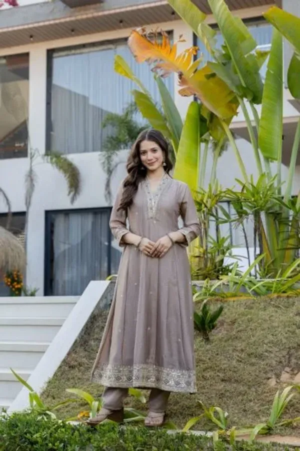 Stylish_Cream_Anarkali_Suit_with_Embroidery_Work_for_Women