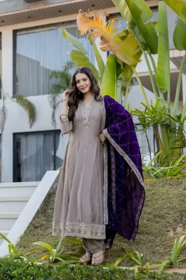 Stylish_Cream_Anarkali_Suit_with_Embroidery_Work_for_Women