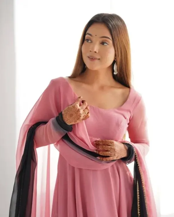 Stylish_Onion_Pink_Georgette_Anarkali_Suit_Set_Wedding_Special