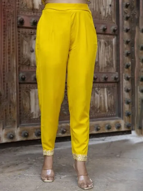 Stylish_Vichitra_Silk_Kurta_Pant_Set_with_Soft_Silk_Blend_Dupatta_for_Occasions