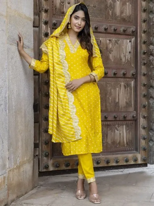 Stylish_Vichitra_Silk_Kurta_Pant_Set_with_Soft_Silk_Blend_Dupatta_for_Occasions