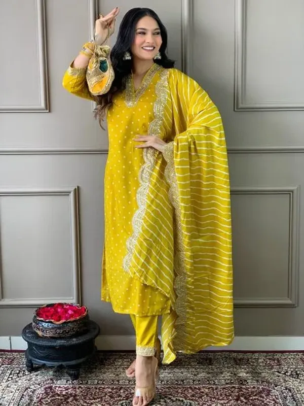 Stylish_Vichitra_Silk_Kurta_Pant_Set_with_Soft_Silk_Blend_Dupatta_for_Occasions