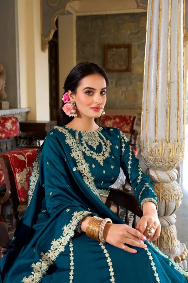 Vichitra_Silk_Wedding_Lehenga