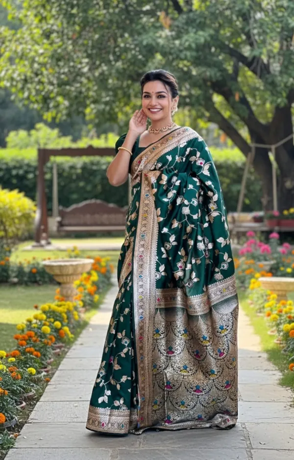 Soft_Banarasi_Silk_Zari_Weaving_Designer_Saree