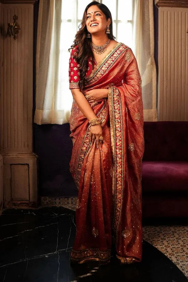 Banarasi_Crush_With_Embroidery_Work_Saree