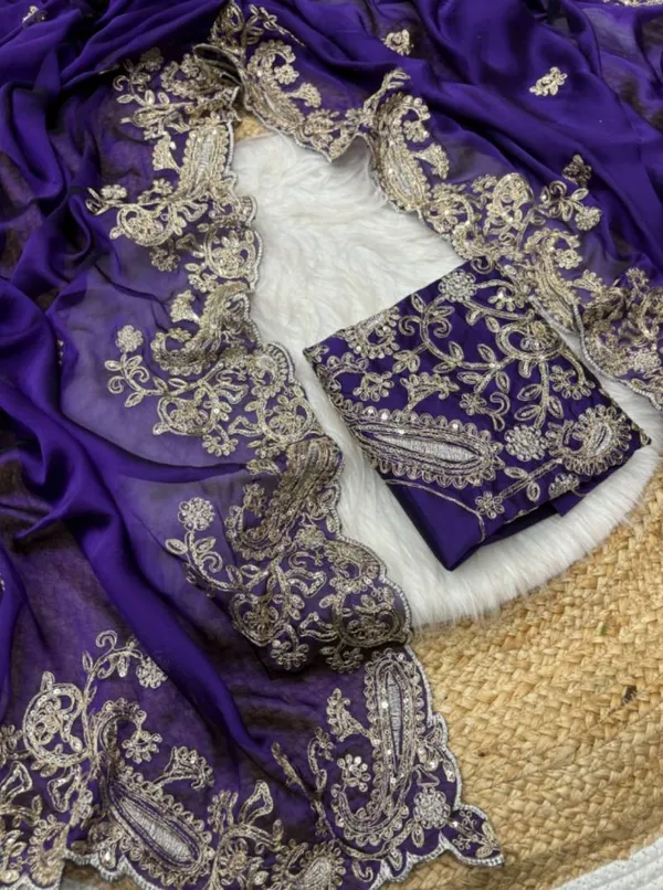 Silk_Embroidery_Worked_Designer_Saree