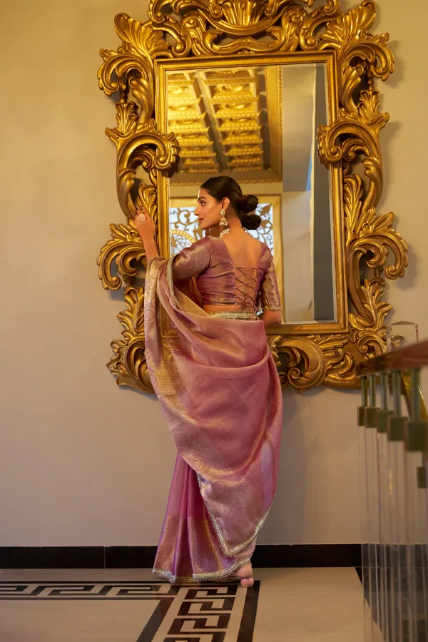 Shimmering_In_Zari_And_Sequins_Saree