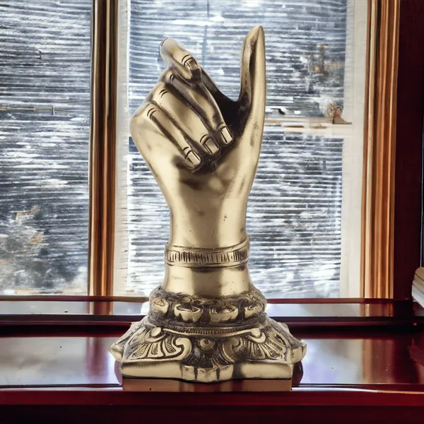 Brass_Hand_Shape_Stylish_Pen_Pencil_Holder