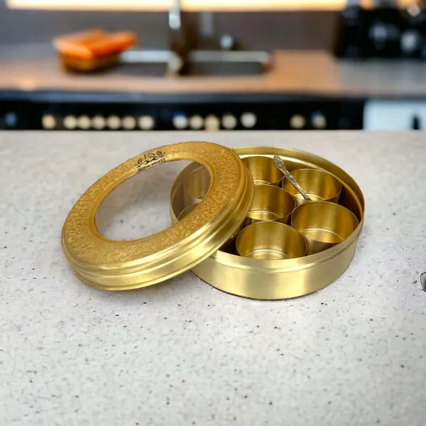 Brass_Masala_Dani_Indian_Spice_Box_With_Brass_And_Glass_Cover_And_Spoon_7_Containers_For_Kitchen_Medium_Size