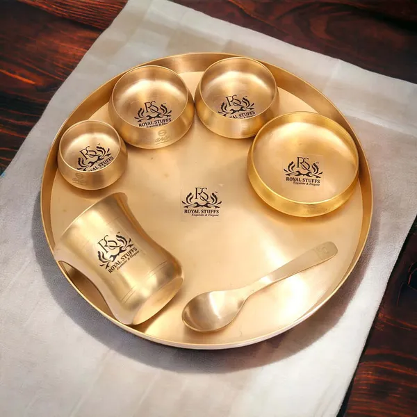 Curved_Matt_Finish_Thali_Set_7Piece_Set_For_Exquisite_Dining_Experience